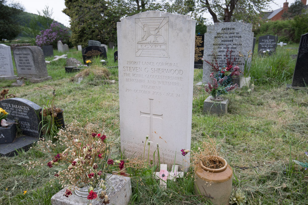 British War Grave St. John the Baptist Churchyard #1