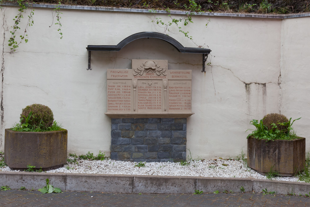 Oorlogsmonument Brandweer Bernkastel-Kues #4