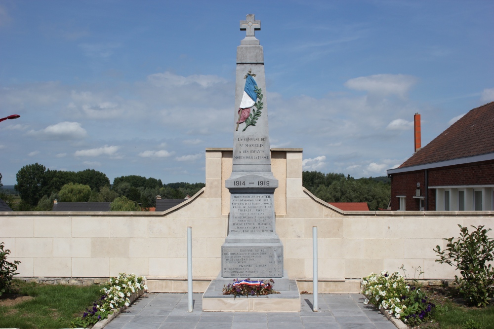 War Memorial Saint-Momelin #1