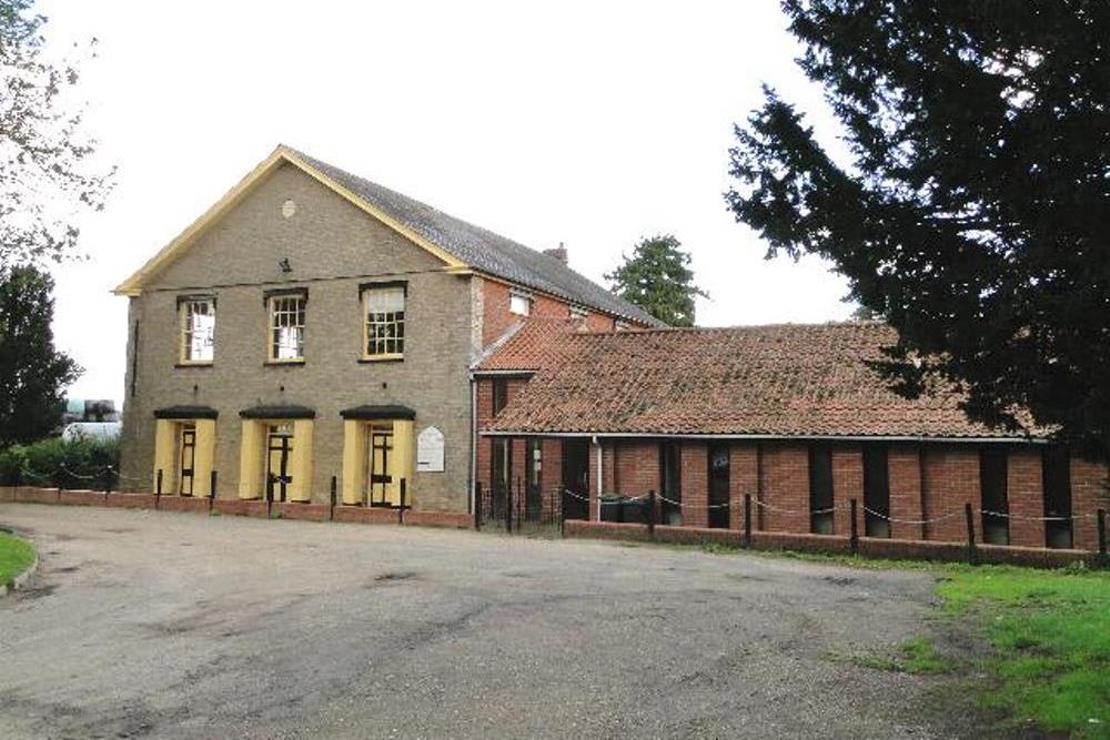 Oorlogsgraf van het Gemenebest Horham Baptist Chapelyard