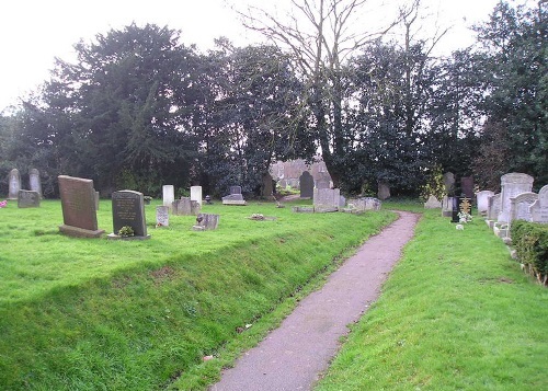 Oorlogsgraven van het Gemenebest All Saints Churchyard Extension