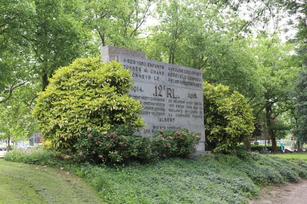 Memorial Du 12e Rgiment De Ligne Luik #3