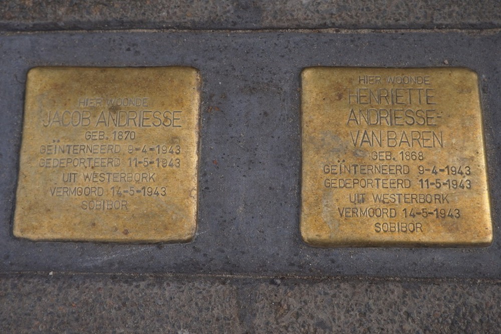 Stolpersteine Parallelweg 49