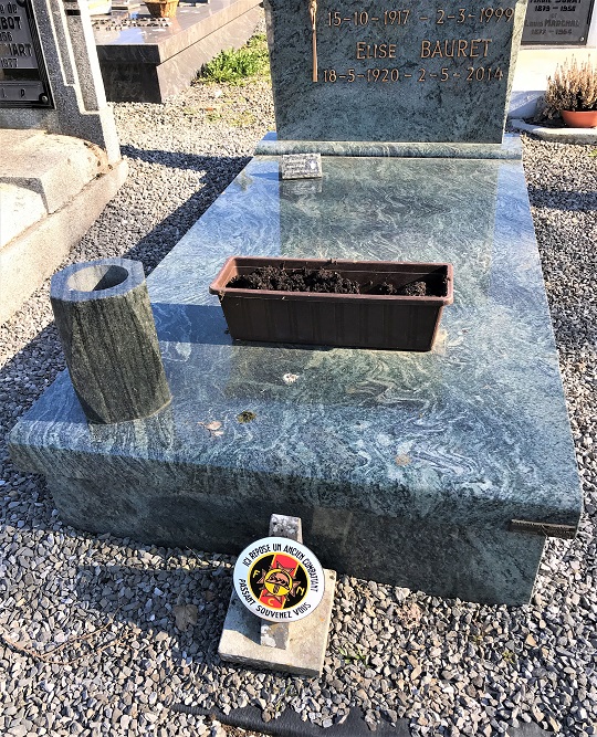 Belgian Graves Veterans Vencimont #2