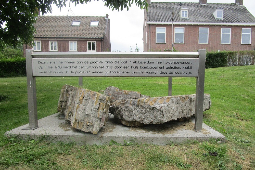 Memorial Bombardment Alblasserdam #1