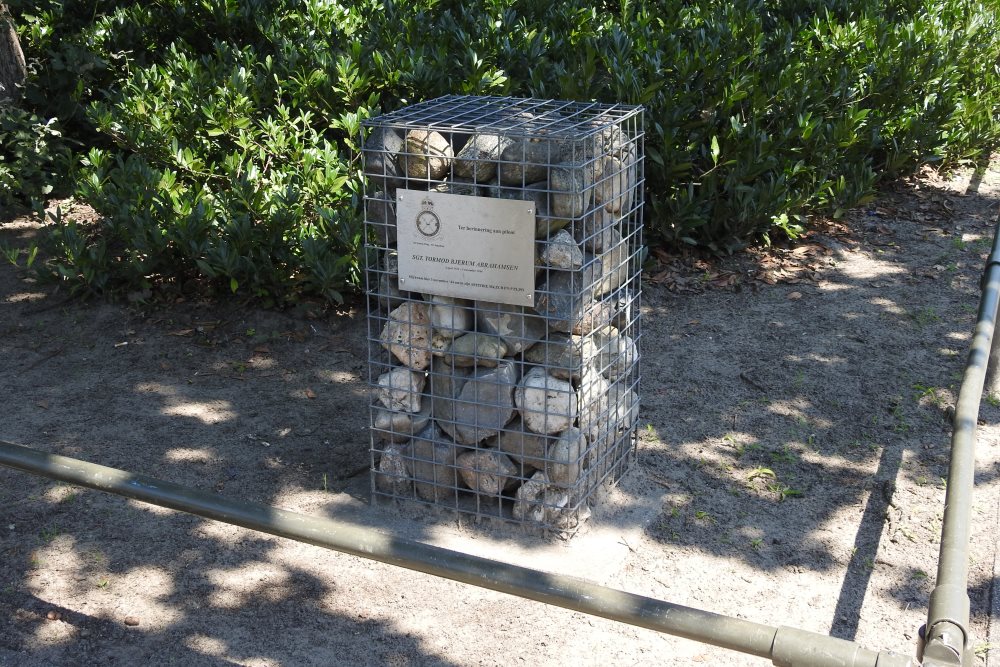 Monument Crash 03-11-1944 Oosterhout #2