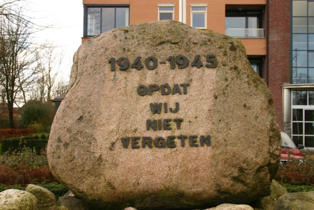 Oorlogsmonument Zuidhorn #2