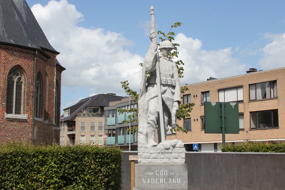 Oorlogsmonument en Vredesboom Zulte #2