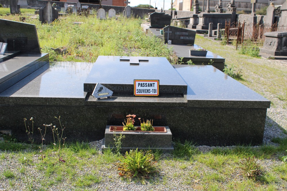 Belgian Graves Veterans Cour-sur-Heure