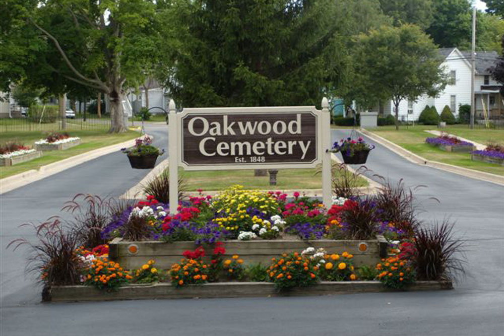 American War Grave Oakwood Cemetery