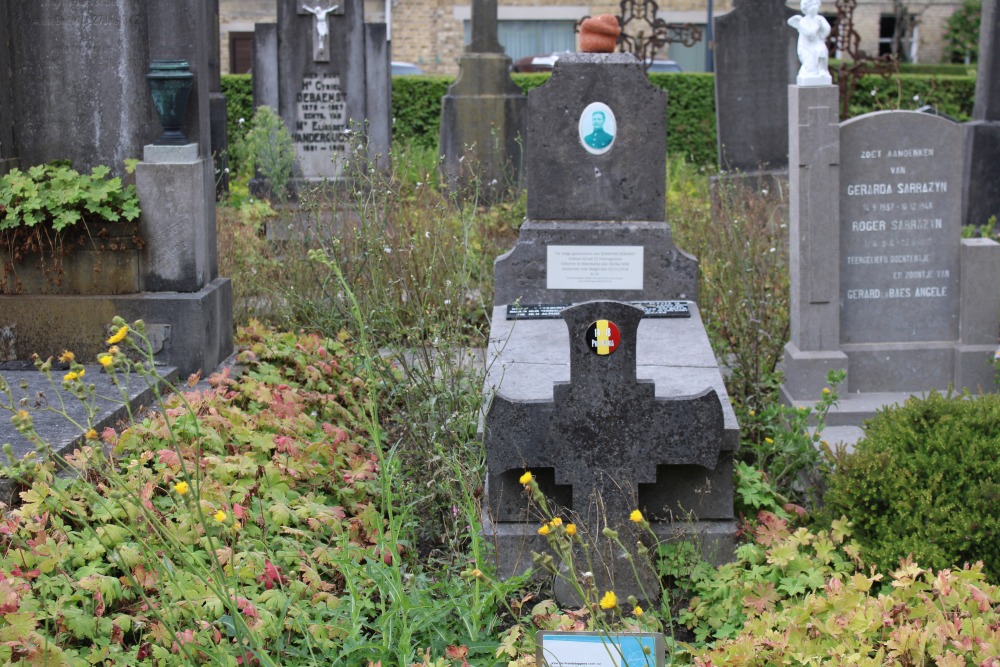 Belgische Oorlogsgraven Steenkerke #3