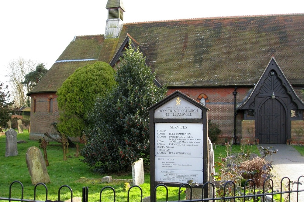 Oorlogsgraven van het Gemenebest Holy Trinity Churchyard