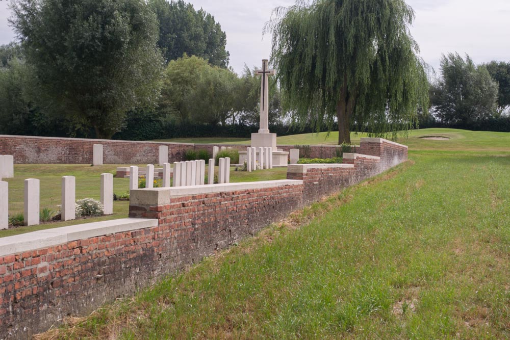 Commonwealth War Cemetery Oak Dump #3