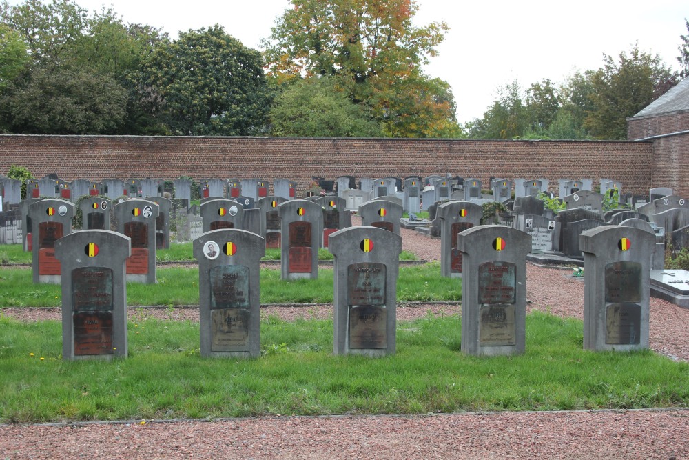 Belgische Graven Oudstrijders Braine-lAlleud Oude Begraafplaats #1