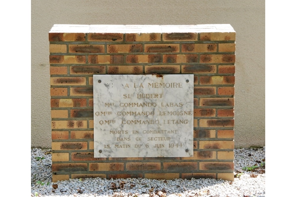 Memorial Stone Soldiers Commando Kieffer