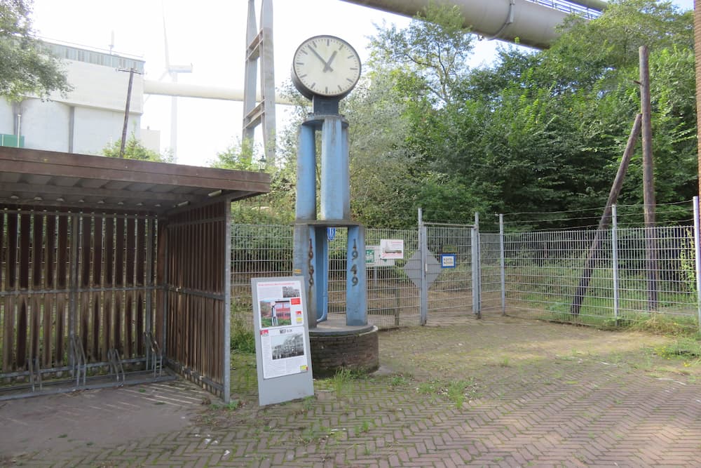 Clock Siemens-Martin Steel Factory #4