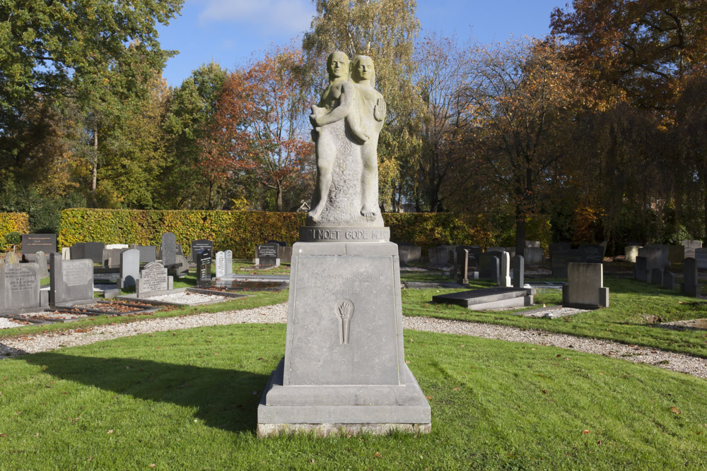 Grafmonument Piet de Springer Nederlands Hervormde Begraafplaats Langbroek #1