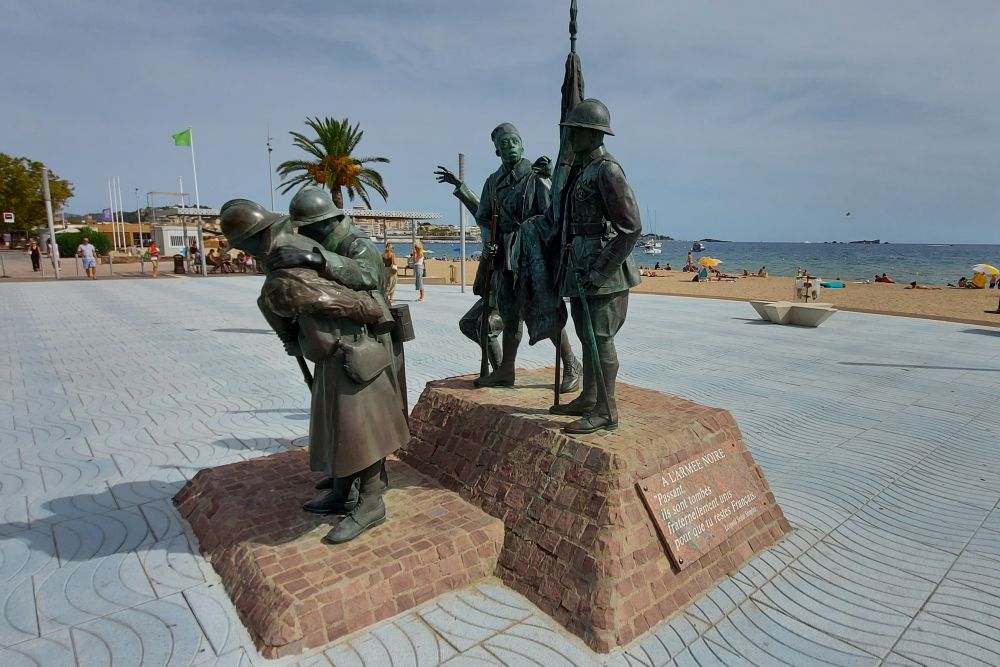 Monument African Soldier in French War Service Frjus #2