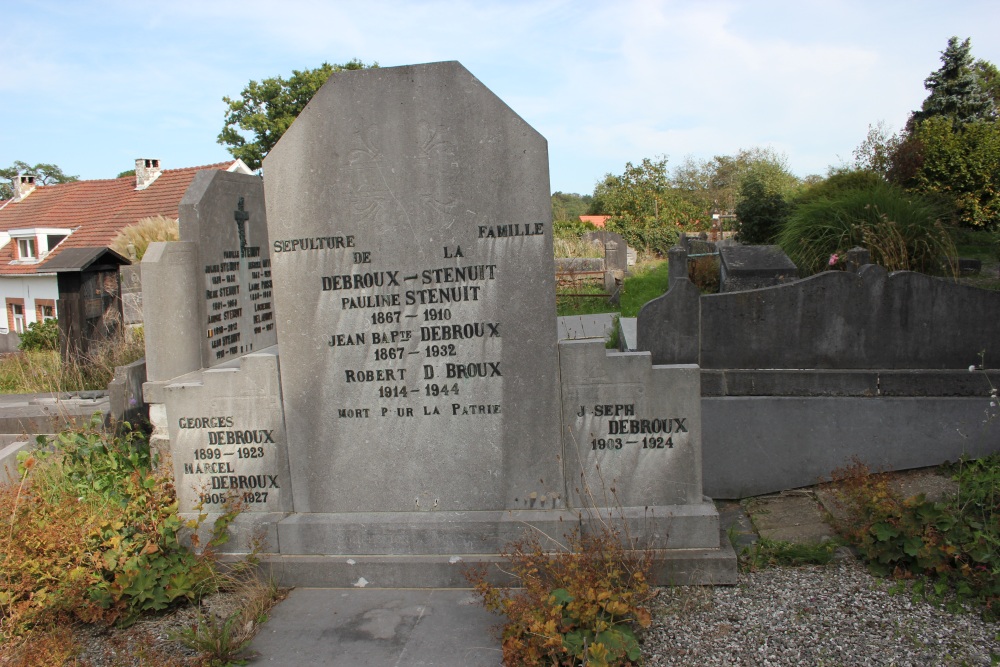 Belgian War Graves Couture-Saint-Germain Churchyard #2