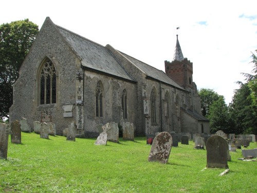 Oorlogsgraven van het Gemenebest St. Edmund Churchyard