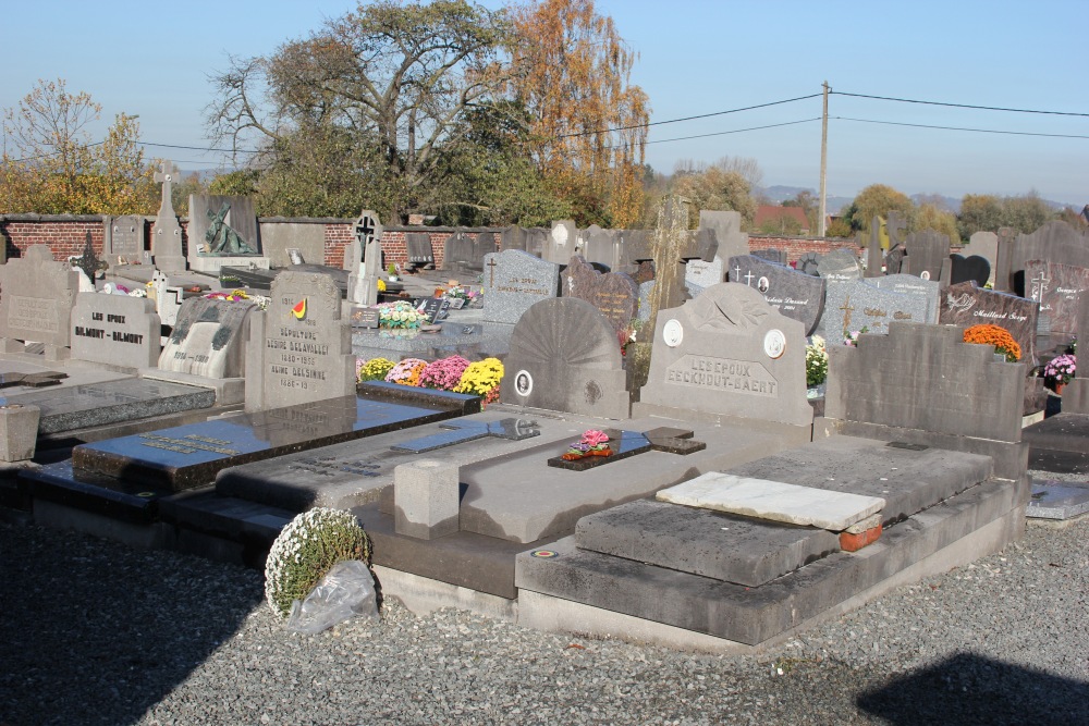 Belgian Graves Veterans Saint-Sauveur #1