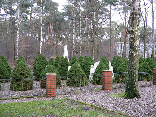 Soviet War Cemetery Neustadt-Glewe #1