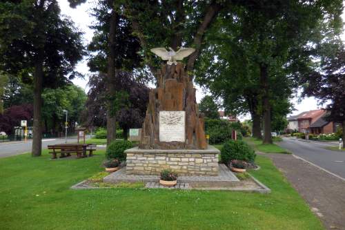 War Memorial Hüllern