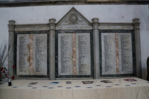 Oorlogsmonument Holy Trinity Church Kingston Upon Hull #3