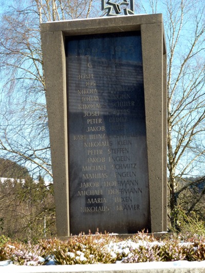 War Memorial Olzheim #4