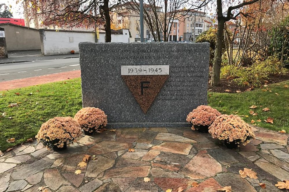 Oorlogsmonument Villefranche-sur-Sane #2