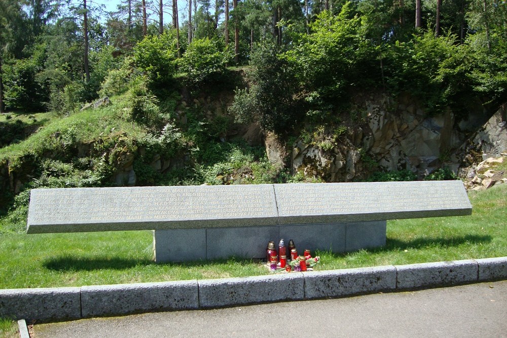 Monument Massamoord Ležáky #2