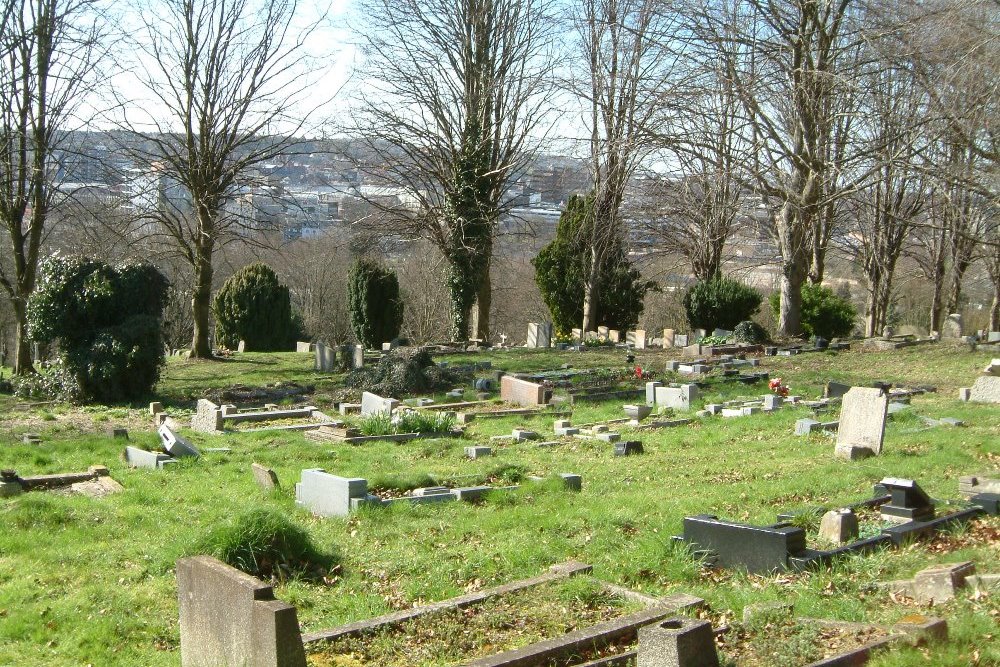 Oorlogsgraven van het Gemenebest Luton Church Burial Ground #1