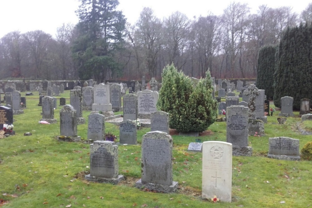 Commonwealth War Graves Dalginross Cemetery #1