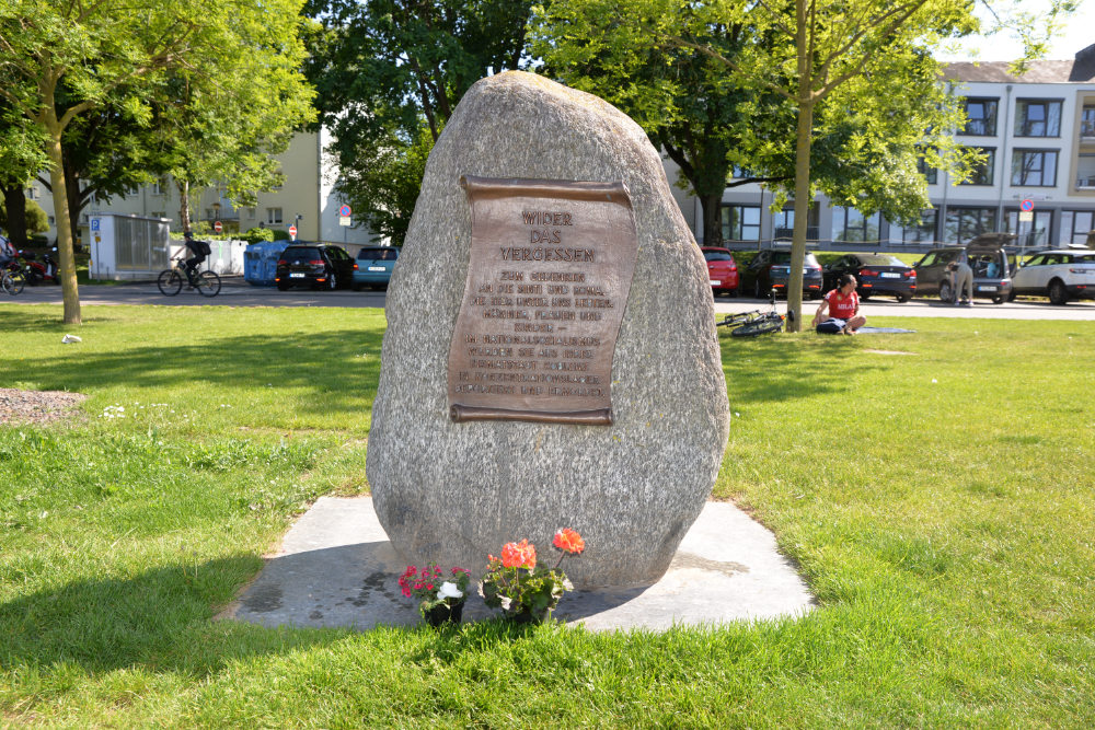 Roma and Sinti Memorial #1