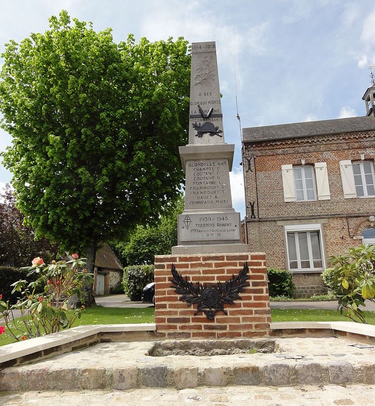 War Memorial Pouilly-sur-Serre #1