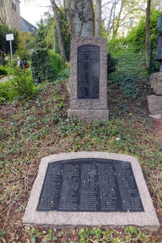 Oorlogsmonument Alfter #2