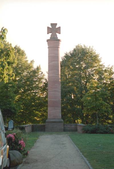 Oorlogsmonument Groauheim #1