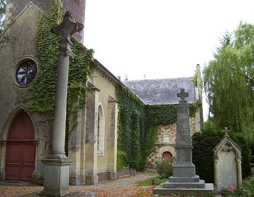 Oorlogsmonument Saint-Germain-de-Livet #1