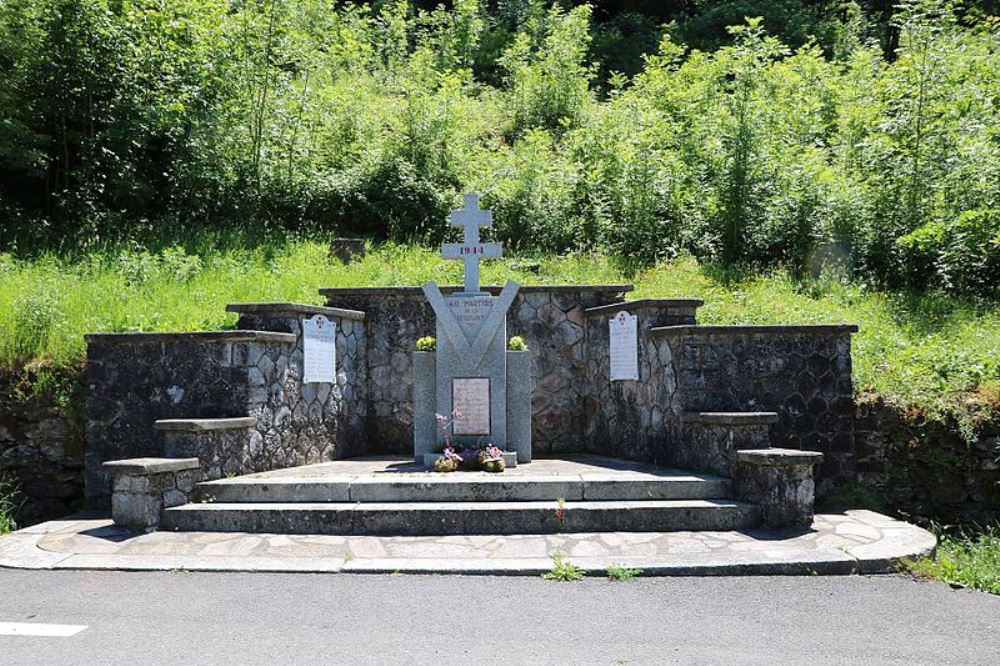 Oorlogsmonument Verreries-de-Moussans #1