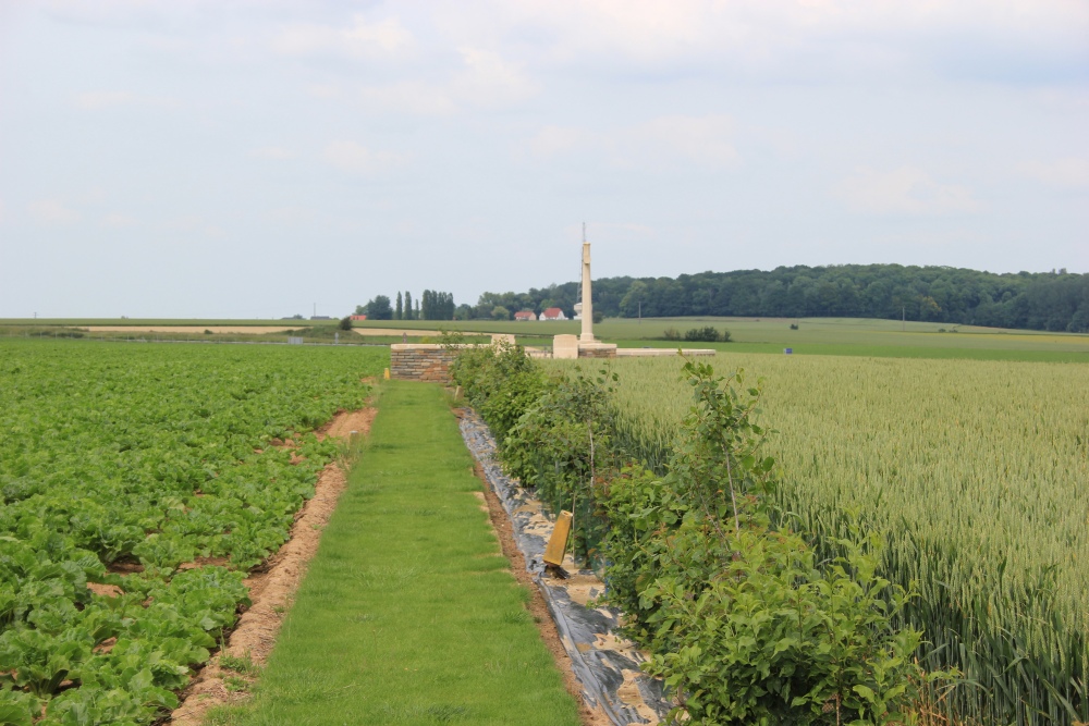 Commonwealth War Cemetery Sucrerie #1