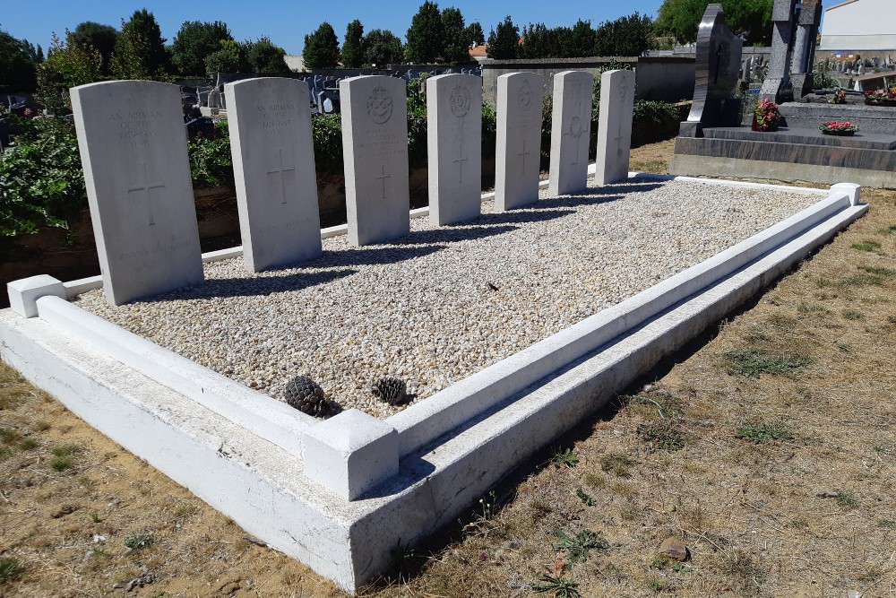 Oorlogsgraven van het Gemenebest Olonne-sur-Mer #2