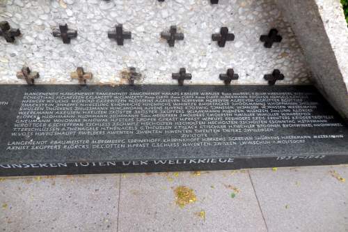 War Memorial Ginderich #3