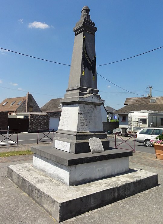 Monument Eerste Wereldoorlog Bruille-lez-Marchiennes #1