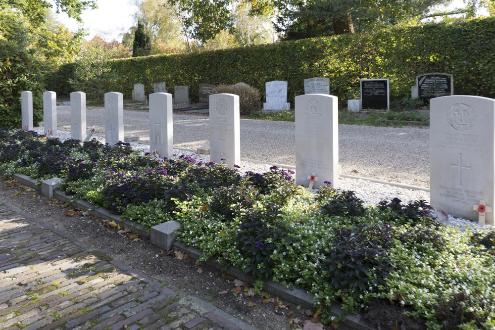 Commonwealth War Graves General Cemetery Holleweg Amerongen #1