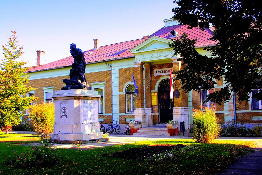 Oorlogsmonument Simontornya