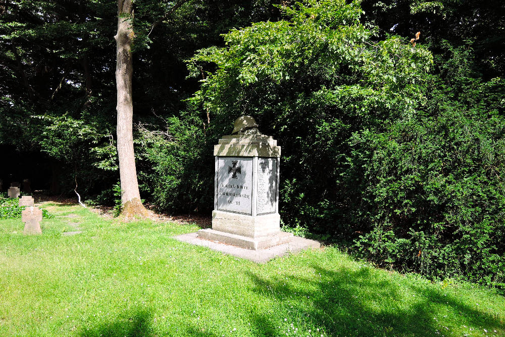 War Memorial Heinsberg #1