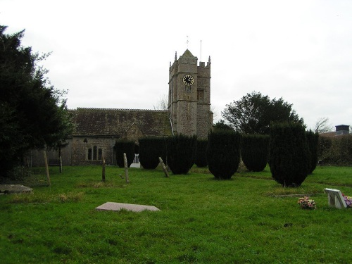 Oorlogsgraven van het Gemenebest St. Hipolythe Churchyard #1