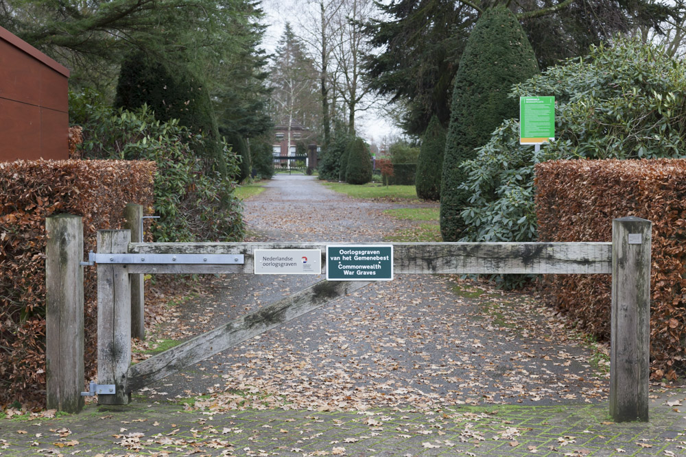 Dutch War Graves General Cemetery Aalten #4