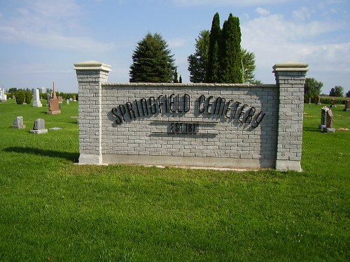 Commonwealth War Grave Kinsey Cemetery