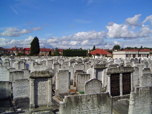 Commonwealth War Graves Adath Yisroel Cemetery #1